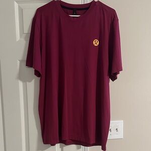 lululemon Men's Magenta Short Sleeve Tee